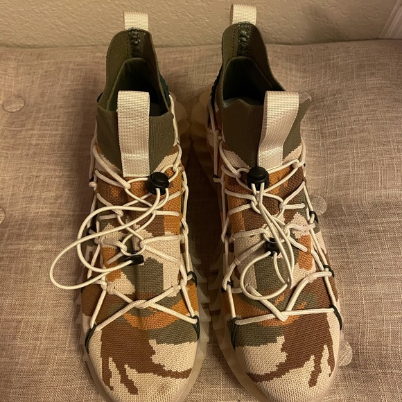 Super Cool Aeero Dynamic Shoes - Picture 5 of 6